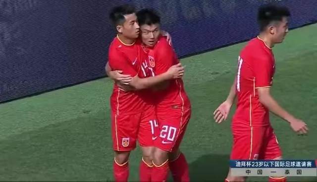  尤文青训小将替补登场上演帽子戏法  